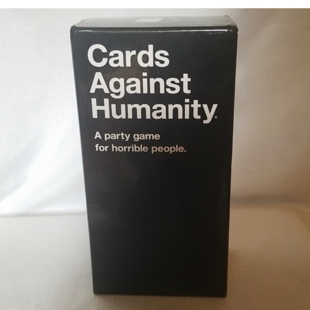 CARDS AGAINST HUMANITY GAME LIKE NEW USED ONCE